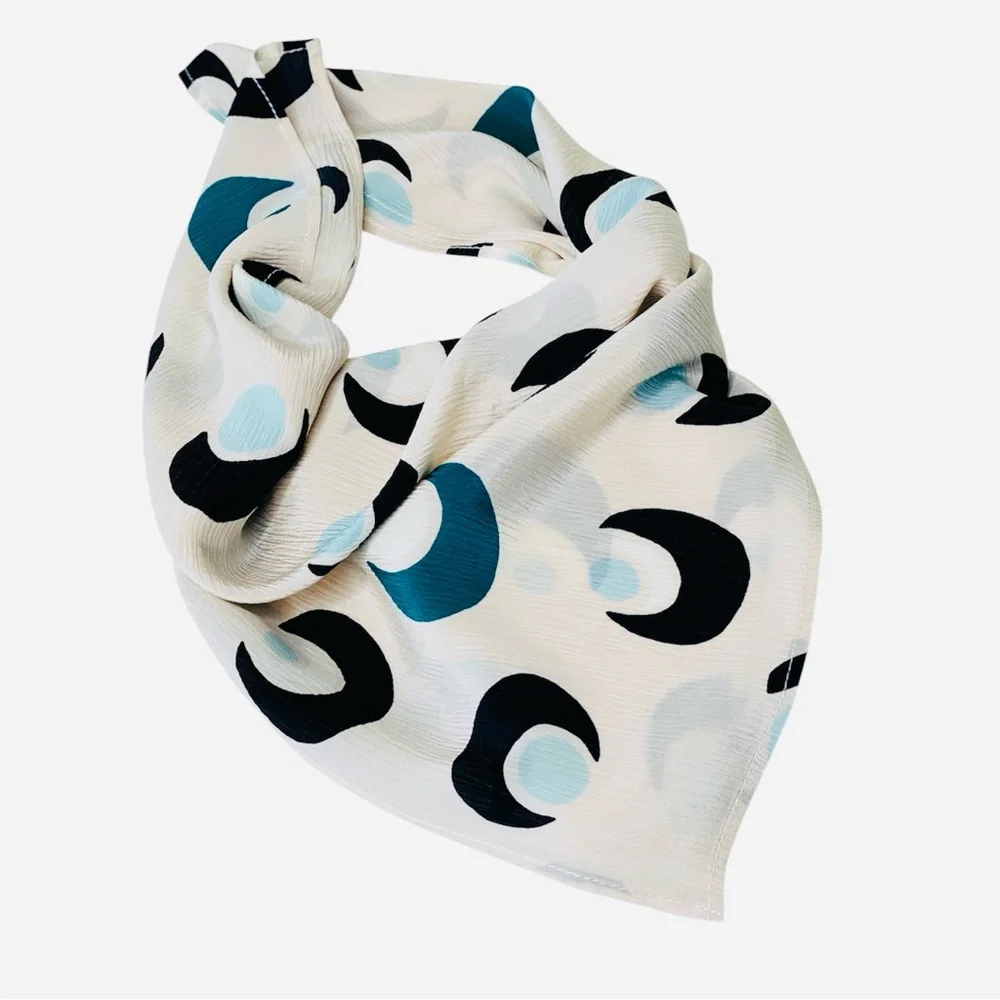 NWT SILKLETTE Half Moon Pattern 100% Fine Silk Kerchief Scarf Black+Blue